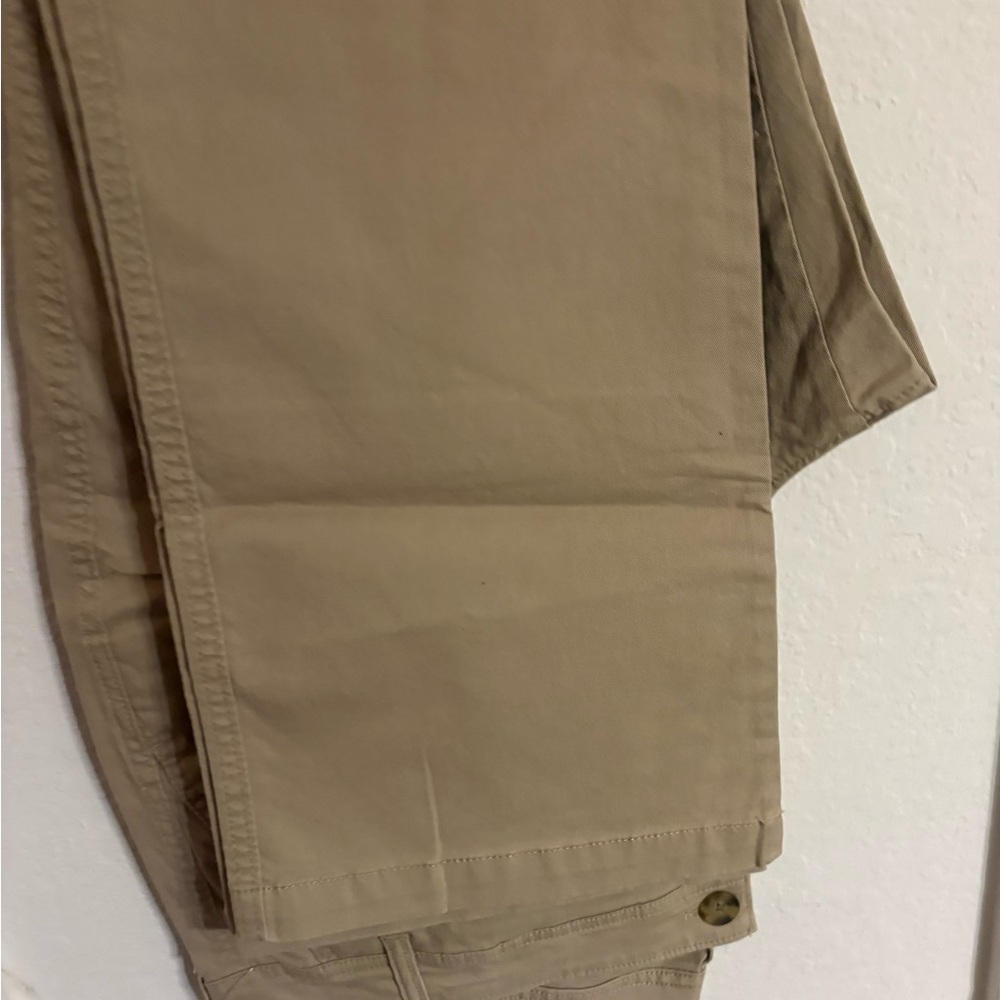 Old Navy Women’s Plus Size Khaki Bootcut Rolled Oats Pants. SZ 18 Short. NWT. - Picture 4 of 12